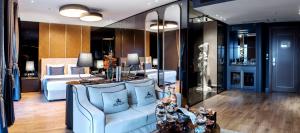 Гостиная зона в Lords Palace Hotel SPA Casino