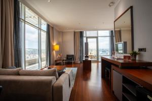 TV a/nebo společenská místnost v ubytování Sundance Hotel Istanbul