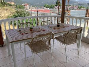 Üldine mäevaade või majutusasutusest Sunny Luxury House Iraklitsa pildistatud vaade +21 fotot