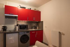 Zdjęcie z galerii obiektu Studio 30m2 near Paris w mieście Boulogne-Billancourt