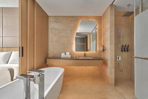 Koupelna v ubytování The Westin Resort & Spa Cam Ranh