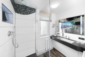 MASEVEN Stuttgart SI Centrum ehem SI-SUITES的一间浴室