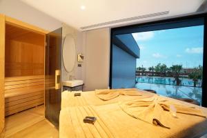 Cama ou camas em um quarto em Sile Gonen Hotel