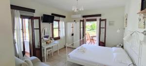 A bed or beds in a room at Nostra Casa di Hovolo