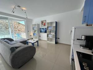Kuchyň nebo kuchyňský kout v ubytování Golden apartment 1
