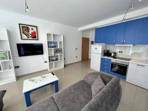 Kuchyň nebo kuchyňský kout v ubytování Golden apartment 1