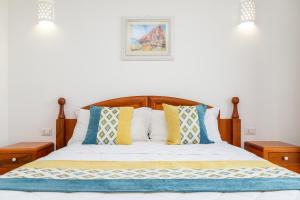 Кровать или кровати в номере Hotel Vecchia Marina