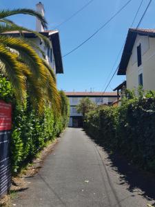 Ảnh trong thư viện ảnh của Studio avec parking à 12mns du centre historique de bayonne ở Bayonne +5 ảnh