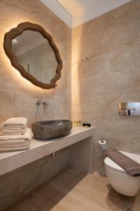 Koupelna v ubytování Edem Hotel