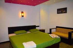 Galeriebild der Unterkunft CEYLON VILLA NILAVELI in Trincomalee + 43 Fotos