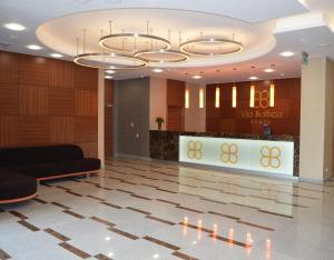 Lobbyen eller receptionen på Hotel Via Baltica