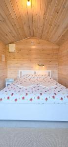 Letto o letti in una camera di Jõekääru Camping