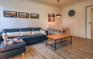Χώρος καθιστικού στο 2 Bedroom Stunning Apartment In Pirna