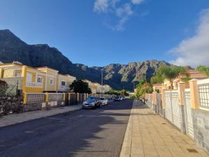 Nespecifikovaný výhled na hory nebo výhled na hory při pohledu z prázdninového domu + 5 fotografií