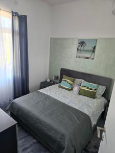 Ένα ή περισσότερα κρεβάτια σε δωμάτιο στο Apartman Istria Green +28 φωτογραφίες