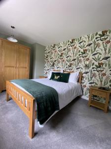 Marshpools Bed & Breakfast - Licensed near Weobley village客房内的一张或多张床位