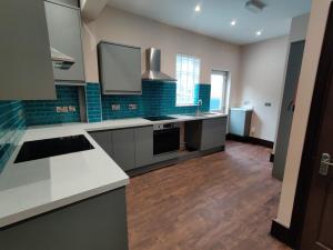 Kuchyň nebo kuchyňský kout v ubytování 41a Fox Street
