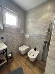 Vila Vera Seafront Apartments的一间浴室