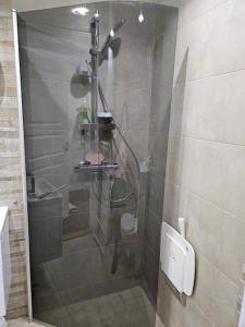 Fotografie z fotogalerie ubytování Cozy cabin near the lake v destinaci Mälarbaden + 4 fotografie