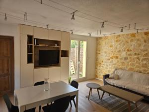 Fotografia z galérie ubytovania Agréable maison avec grande terrasse au calme v destinácii Antibes