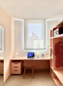 TV a/nebo společenská místnost v ubytování Loop Homes Tower Burjassot Hotel