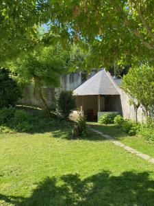 Vonkajšia záhrada v ubytovaní Clos des Chardons - Le Jardin