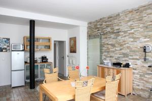 Kuchyň nebo kuchyňský kout v ubytování Ferienhaus Paschke Möhnesee Zentrum