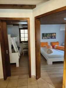 Postel nebo postele na pokoji v ubytování Ferienwohnung im Haus Castor