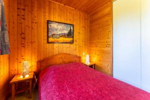 Кровать или кровати в номере Gite Romarin +18 фотографий