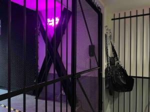 Fotografia z galérie ubytovania 50 nuances de gris - BDSM - Loveroom v destinácii Souppes-sur-Loing