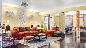 Zona d'estar a Bohemian Suite spacious and central Loft