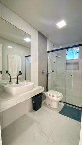 Phòng tắm tại Casa Sonho de Praia Guarajuba