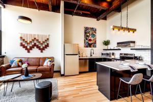 Dapur atau dapur kecil di The Saddlery Madison