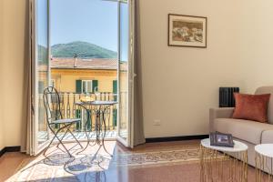 Balkón nebo terasa v ubytování Oldoini Luxury Apartment and Suites