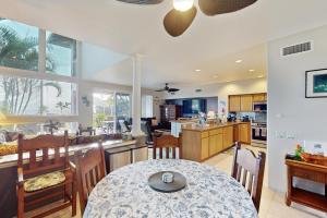 Φωτογραφία από το άλμπουμ του Ali'i Cove Y1 σε Kailua-Kona