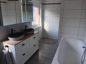 Ένα μπάνιο στο Haus Marilene - familienfreundlich, gemütlich, unvergesslich +10 φωτογραφίες