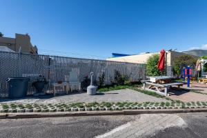 Herní místnost nebo prostor pro děti v ubytování 5000 Motel