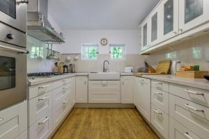 Kuchyň nebo kuchyňský kout v ubytování Finca El Capricho