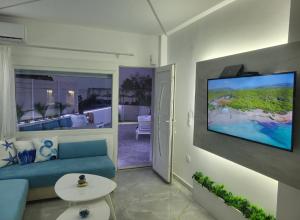 TV a/nebo společenská místnost v ubytování SUN SEA No 7 first line