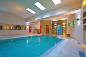 Πισίνα στο ή κοντά στο Hotel Orizont