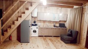 Kuchyň nebo kuchyňský kout v ubytování Glamping Georgia Krikhi