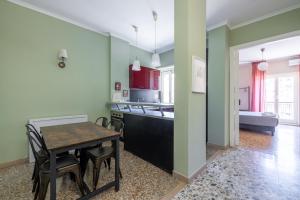 Køkken eller tekøkken på Casa Preziosa in Metro Piramide + 19 billeder