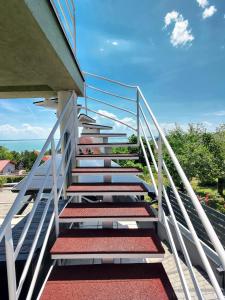 Photo de la galerie de l'établissement Fügefa Apartman, à Balatonalmádi