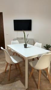 TV a/nebo společenská místnost v ubytování Domus Mea Apartments