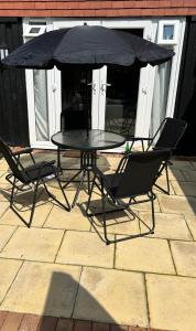 Αίθριο ή υπαίθριος χώρος στο Contractors, Medical staff, Relocators, Families- 5 Bedroom 3 bathroom house- 2min walk to L&D