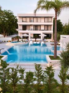 A piscina em ou perto de Apartments Stanaj