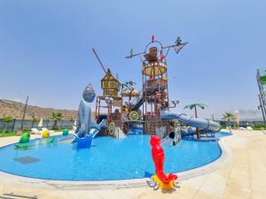 Azure Seaview Studio in Priscilla, Caesar Blue Resort & Spa, Gastria, Kalechik, Bogaz内部或周边的泳池