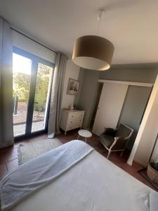 La villa des oliviers客房内的一张或多张床位