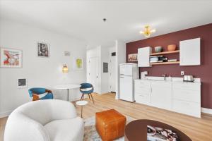 Kuchyň nebo kuchyňský kout v ubytování Norblad Hotel