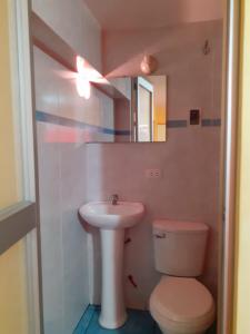 Koupelna v ubytování Hostal kuntur cusco + 37 fotografií